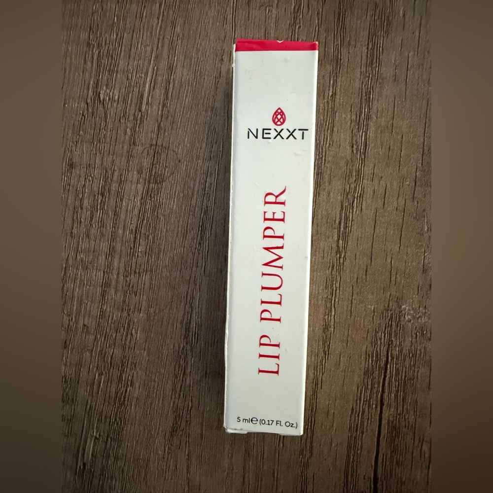 NEXXT Lip Plumper - Red